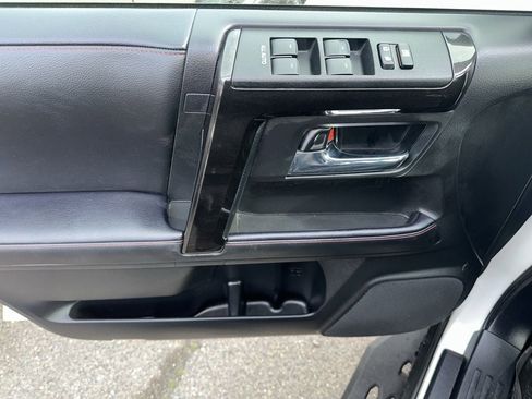 Used 2023 Toyota 4Runner TRD Off-Road image 16