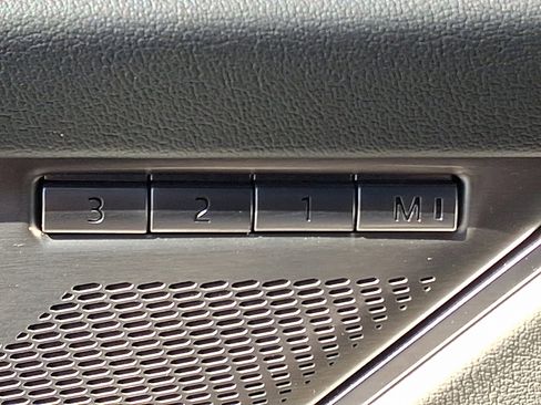 Used 2025 Jaguar F-PACE R-Dynamic S image 28