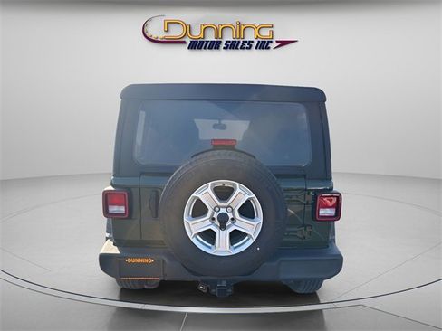 Used 2022 Jeep Wrangler Unlimited Sport w/ Technology Group image 3