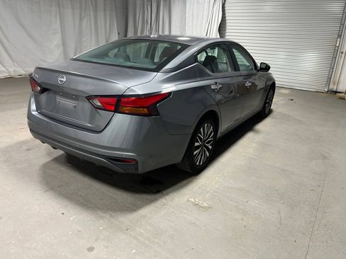 Used 2025 Nissan Altima 2.5 SV FWD image 7