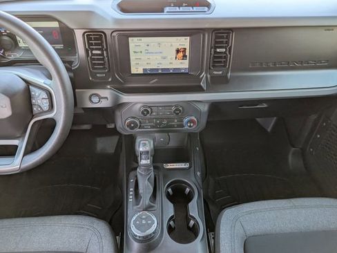 Used 2022 Ford Bronco 4-Door image 7