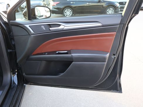 Used 2016 Ford Fusion Titanium w/ Terracotta Package image 10