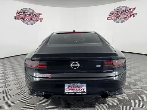 Used 2023 Nissan Z w/ Floor Mat Package (L93) RWD image 6