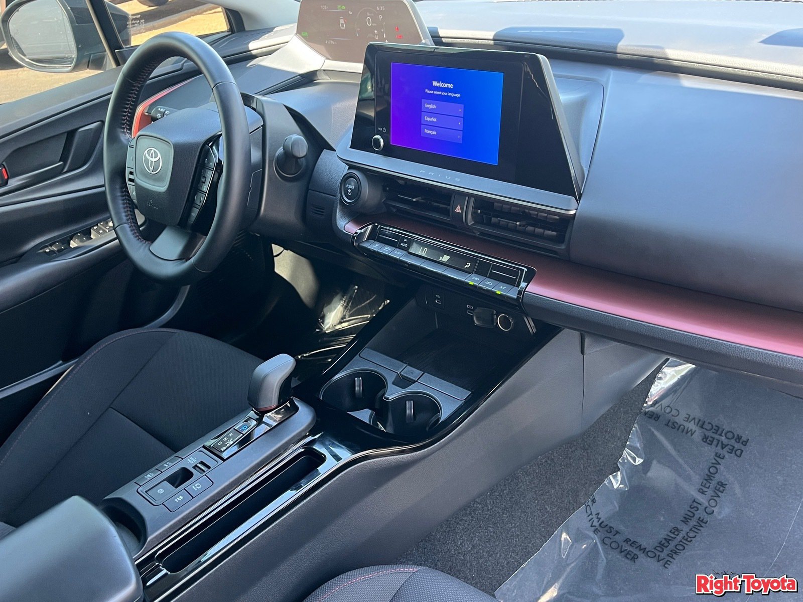 Certified 2025 Toyota Prius Plug-In Hybrid FWD image 13