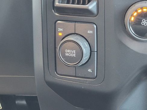 Used 2021 Ford F150 XLT image 23