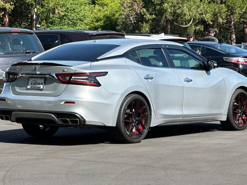 Used 2022 Nissan Maxima SV w/ Floor Mat Group FWD image 4