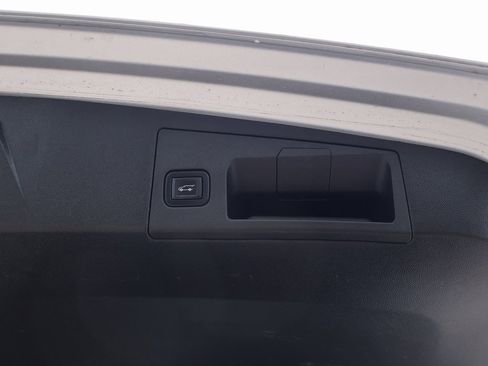 Used 2020 Cadillac XT5 Premium Luxury image 24