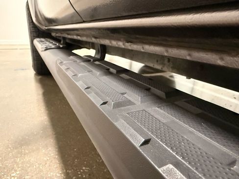 Used 2019 Toyota Tacoma SR w/ SR Convenience Package image 11