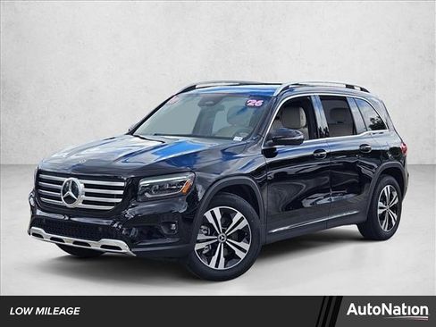Used 2026 Mercedes-Benz GLB 250 image 1