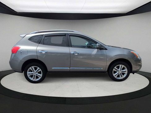 Used 2013 Nissan Rogue SV FWD image 9