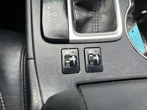 Used 2016 Toyota Highlander XLE image 35