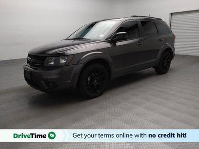 Used 2019 Dodge Journey SE w/ Blacktop Package