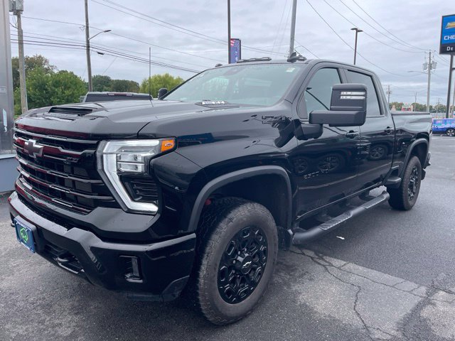 Used 2024 Chevrolet Silverado 2500 LT w/ Midnight Edition AWD/4WD image 22