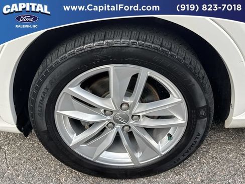 Used 2018 Audi Q3 2.0T Premium FWD image 13