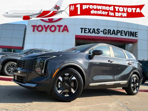 Used 2026 Kia Sportage LX FWD image 1