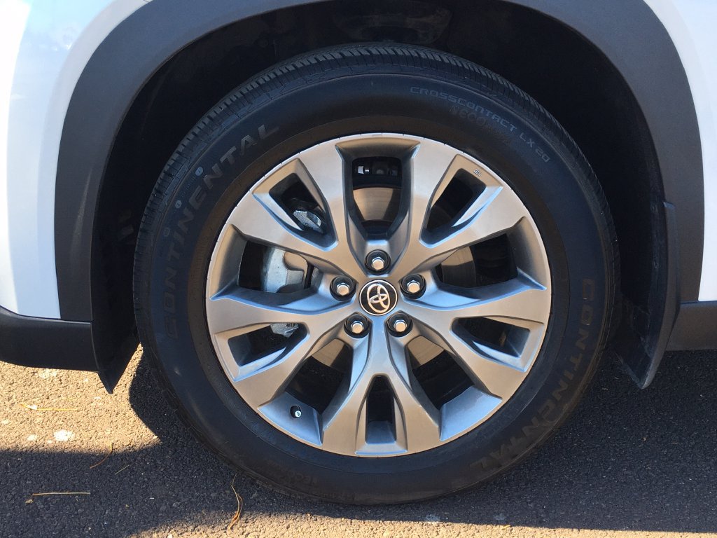 Used 2026 Toyota Grand Highlander AWD image 40