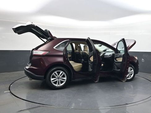 Used 2018 Ford Edge SEL w/ Equipment Group 201A image 35