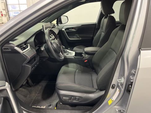 Used 2023 Toyota RAV4 SE w/ Weather & Moonroof Package image 26