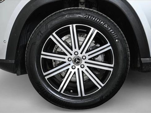 Certified 2025 Mercedes-Benz GLE 350 4MATIC w/ 3rd Row Seat Package image 26