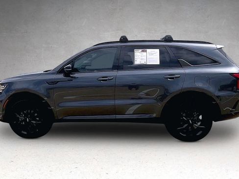 Certified 2023 Kia Sorento SX AWD/4WD image 3