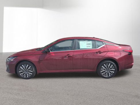New 2026 Nissan Altima 2.5 SV AWD/4WD image 8