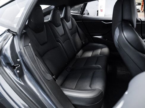 Used 2018 Tesla Model S 75D image 38