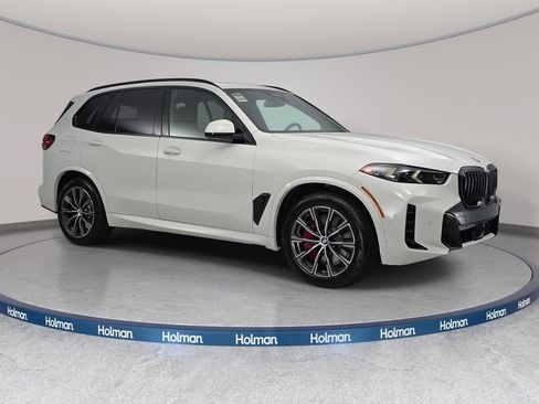New 2026 BMW X5 xDrive50e w/ M Sport Package AWD/4WD image 3