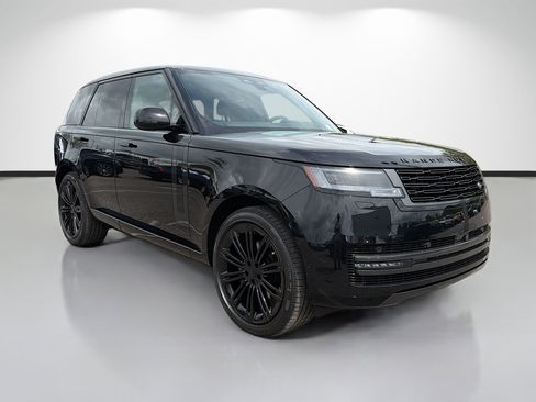 New 2026 Land Rover Range Rover SE image 7