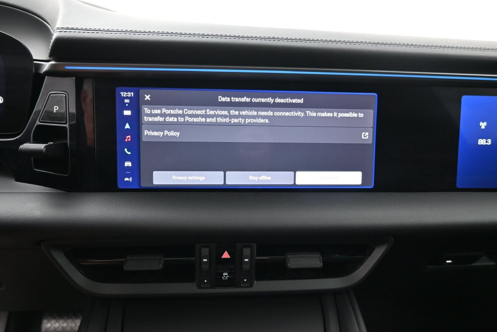 Certified 2024 Porsche Macan 4 Electric AWD/4WD image 12