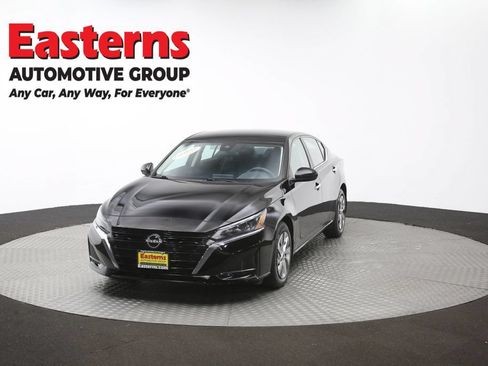 Used 2023 Nissan Altima 2.5 S FWD image 53