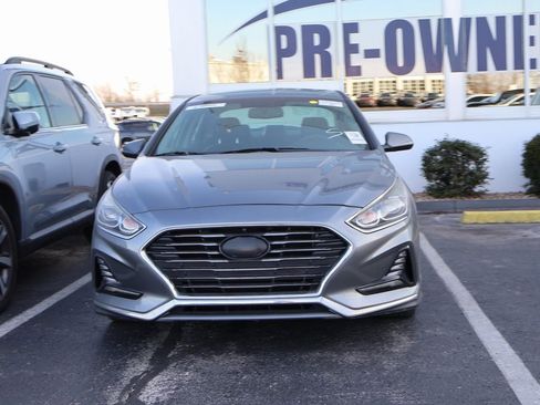 Used 2018 Hyundai Sonata Limited image 8