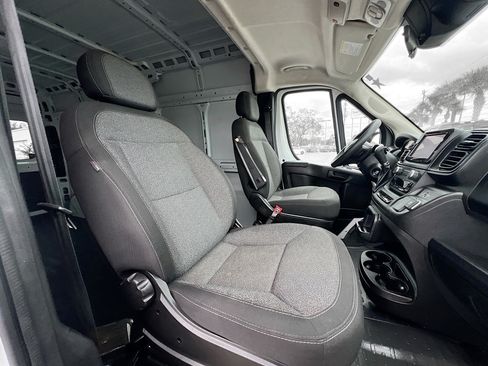 Used 2023 RAM ProMaster 2500 FWD image 31
