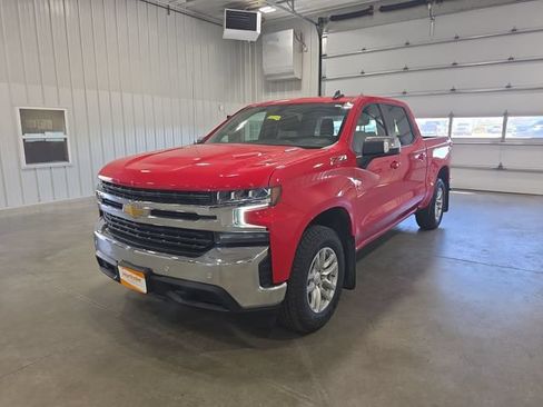 Used 2022 Chevrolet Silverado 1500 LT AWD/4WD image 4