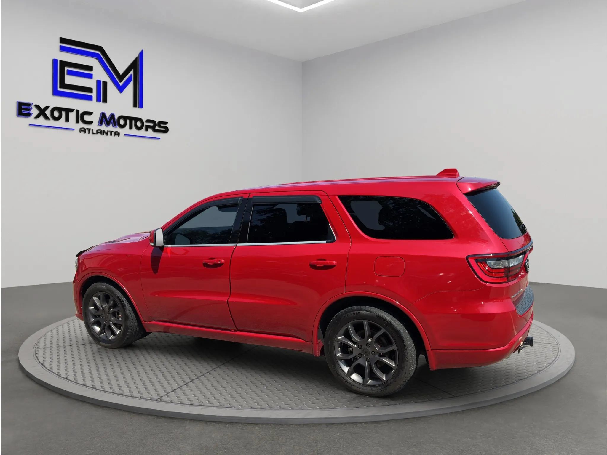 Used 2018 Dodge Durango R/T RWD image 3