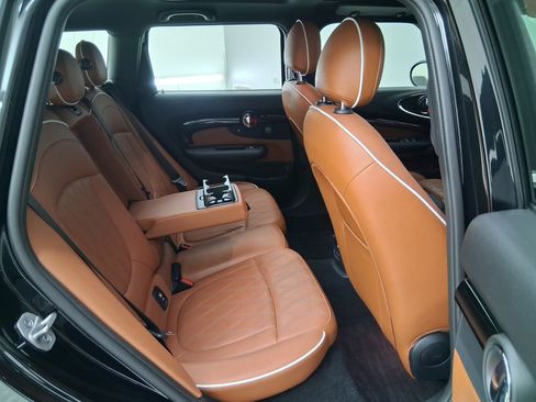 Certified 2024 MINI Cooper Clubman S FWD image 31