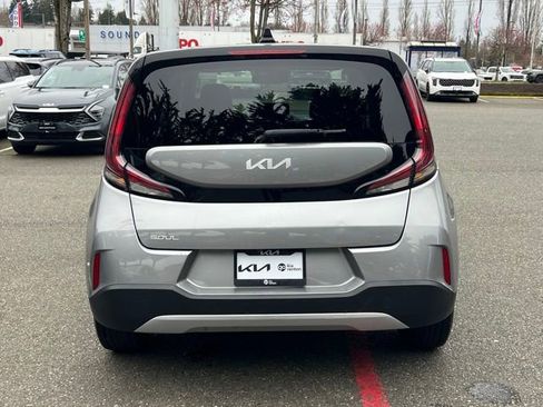 Used 2023 Kia Soul LX FWD image 8