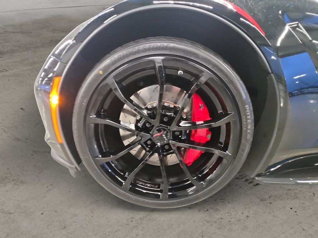 Used 2017 Chevrolet Corvette Grand Sport RWD image 13
