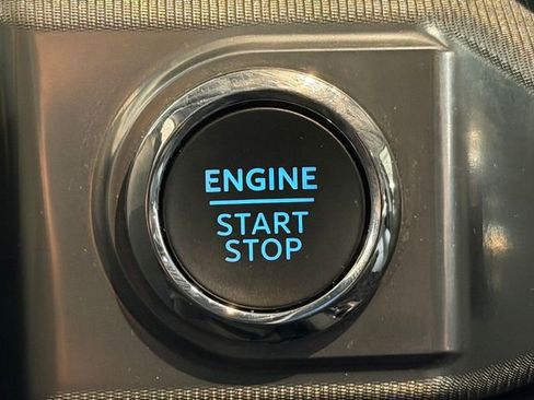 Used 2024 Ford F150 Lariat w/ FX4 Off-Road Package image 39