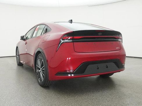 New 2025 Toyota Prius XLE image 15