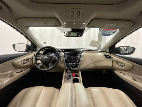Used 2023 Nissan Murano SL w/ SL Moonroof Package FWD image 16