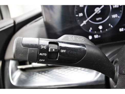 Used 2024 Kia Carnival SX Prestige FWD image 17