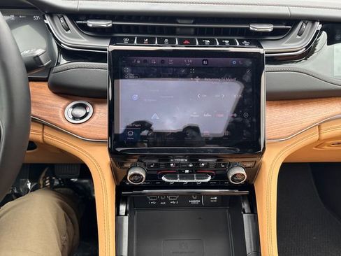 New 2025 Jeep Grand Cherokee L Summit image 23