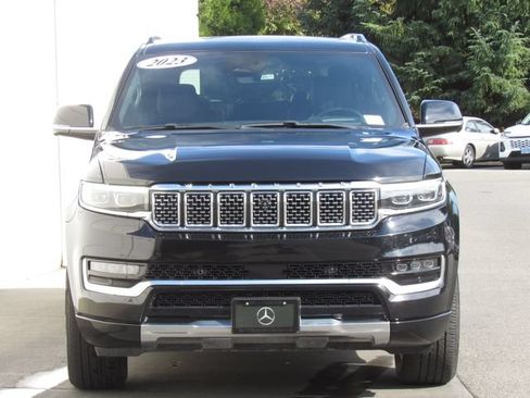 Used 2023 Jeep Grand Wagoneer 4WD image 3