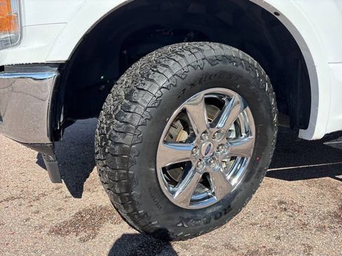 Used 2019 Ford F150 Lariat AWD/4WD image 4
