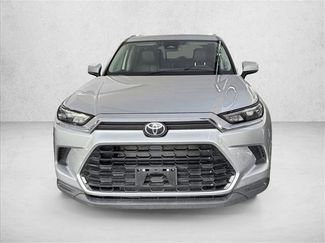 Used 2025 Toyota Grand Highlander XLE video 2