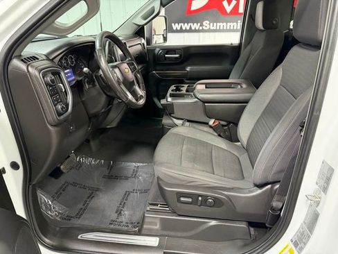 Used 2022 Chevrolet Silverado 2500 LT w/ Convenience Package image 11