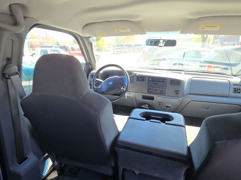 Used 2003 Ford F250 XLT AWD/4WD image 24
