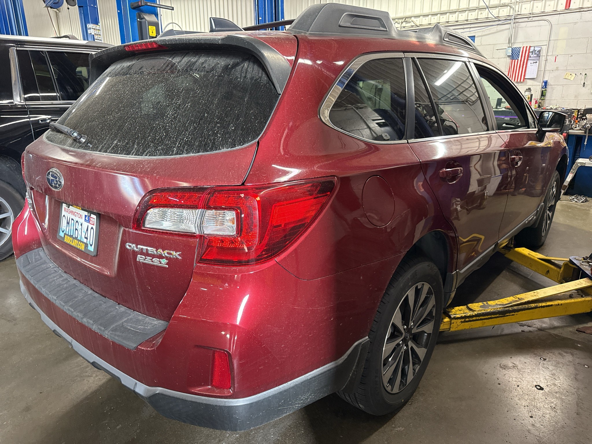 Used 2016 Subaru Outback 2.5i Limited w/ Popular Package #4 AWD/4WD image 3