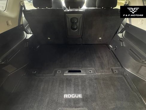 Used 2015 Nissan Rogue SV w/ SV Premium Package FWD image 17