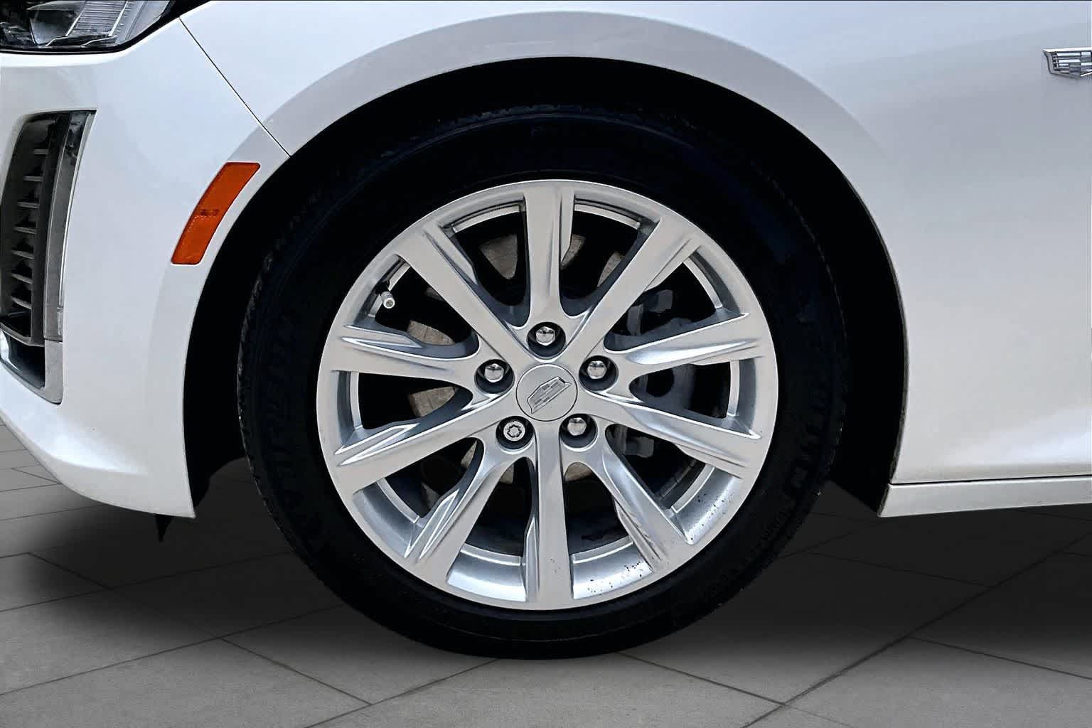 Used 2023 Cadillac CT5 Luxury w/ Cold Weather Package RWD image 20